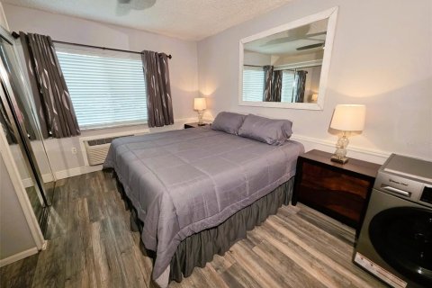Condominio en venta en Lutz, Florida, 1 dormitorio, 42.36 m2 № 2238145 - foto 11