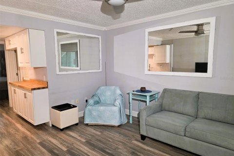 Condominio en venta en Lutz, Florida, 1 dormitorio, 42.36 m2 № 2238145 - foto 3