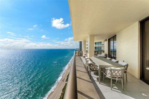 Condo in Sunny Isles Beach, Florida, 6 bedrooms  № 1970029 - photo 4