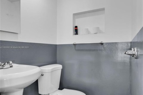 House in Miami, Florida 1 bedroom, 65.03 sq.m. № 1779804 - photo 7