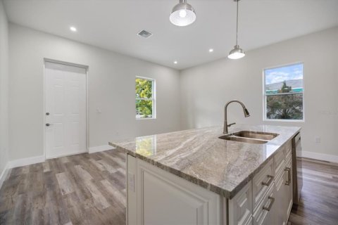 Casa en venta en Sarasota, Florida, 4 dormitorios, 216.74 m2 № 2144737 - foto 17