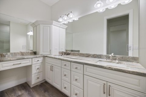 Casa en venta en Sarasota, Florida, 4 dormitorios, 216.74 m2 № 2144737 - foto 19