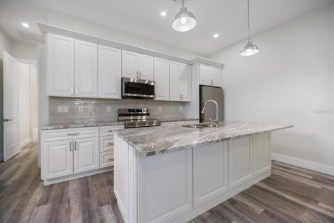 Casa en venta en Sarasota, Florida, 4 dormitorios, 216.74 m2 № 2144737 - foto 18