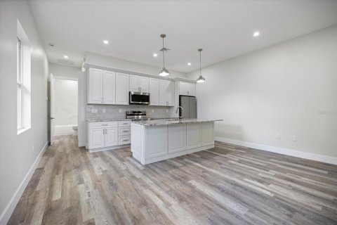 Casa en venta en Sarasota, Florida, 4 dormitorios, 216.74 m2 № 2144737 - foto 15