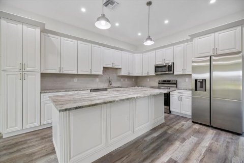 Casa en venta en Sarasota, Florida, 4 dormitorios, 216.74 m2 № 2144737 - foto 9