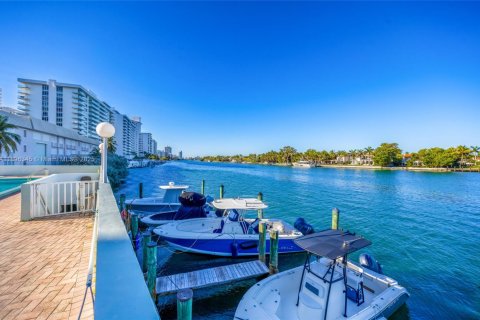 Copropriété à vendre à Miami Beach, Floride: 1 chambre, 78.04 m2 № 1950453 - photo 19