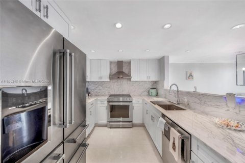 Copropriété à vendre à Miami Beach, Floride: 1 chambre, 78.04 m2 № 1950453 - photo 7