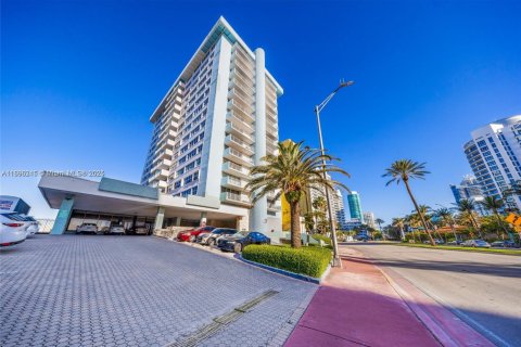 Copropriété à vendre à Miami Beach, Floride: 1 chambre, 78.04 m2 № 1950453 - photo 14