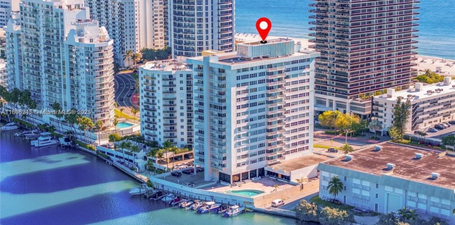 Condo à Miami Beach, Floride, 1 chambre № 1950453