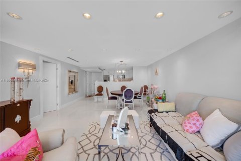 Copropriété à vendre à Miami Beach, Floride: 1 chambre, 78.04 m2 № 1950453 - photo 3