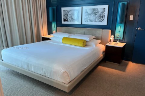 Hotel en venta en Sunny Isles Beach, Florida, 1 dormitorio, 59.83 m2 № 2056694 - foto 8