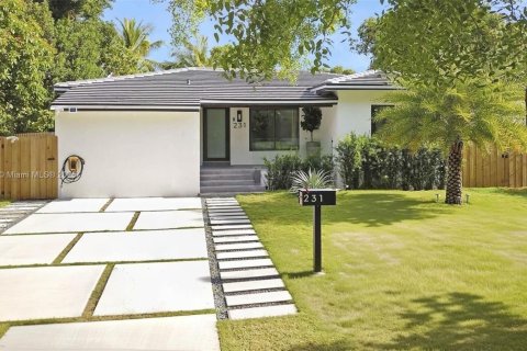 Casa en venta en Miami, Florida, 3 dormitorios, 142.88 m2 № 1822005 - foto 1