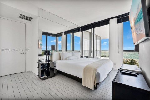 Condo in Miami Beach, Florida, 2 bedrooms № 2081616 - photo 13