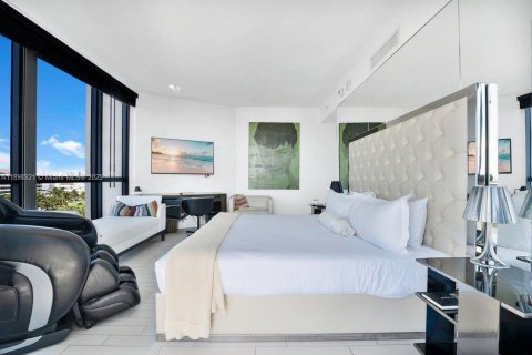 Condo in Miami Beach, Florida, 2 bedrooms № 2081616 - photo 19