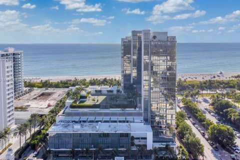 Condo in Miami Beach, Florida, 2 bedrooms № 2081616 - photo 20
