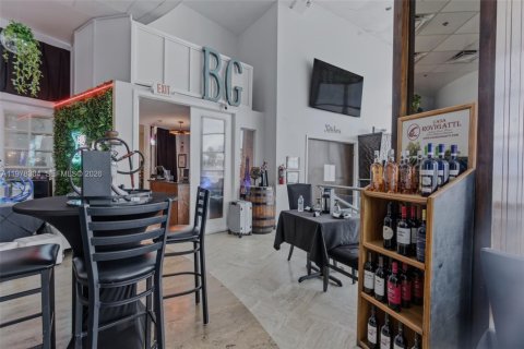Propiedad comercial en venta en Miami Beach, Florida № 2042089 - foto 21