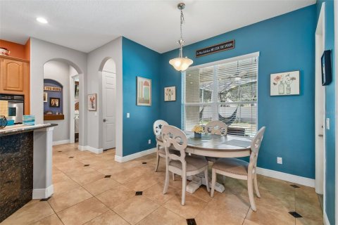 House in Oviedo, Florida 5 bedrooms, 345.97 sq.m. № 2389457 - photo 20