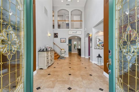 House in Oviedo, Florida 5 bedrooms, 345.97 sq.m. № 2389457 - photo 5