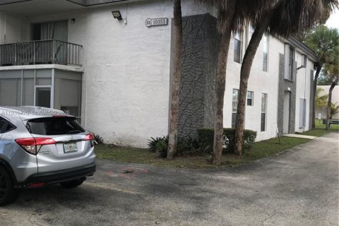Copropriété à louer à Miami, Floride: 2 chambres, 82.78 m2 № 1996613 - photo 4