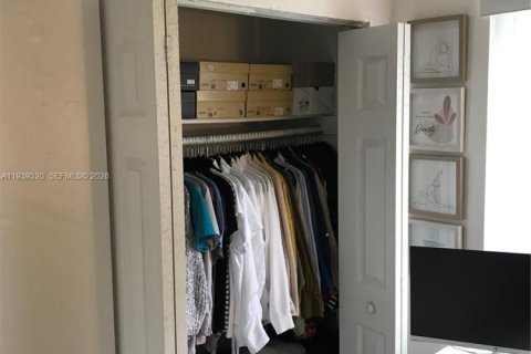 Copropriété à louer à Miami, Floride: 2 chambres, 82.78 m2 № 1996613 - photo 17