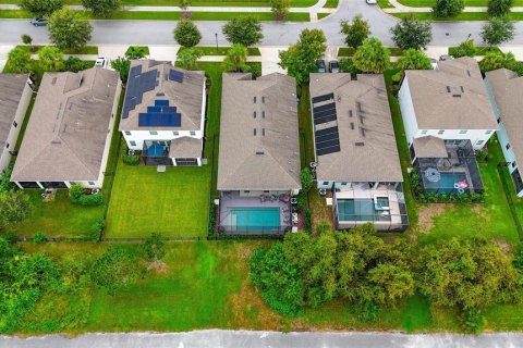 House in Apollo Beach, Florida 4 bedrooms, 205.22 sq.m. № 1903607 - photo 4