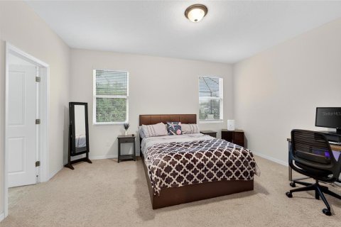 House in Apollo Beach, Florida 4 bedrooms, 205.22 sq.m. № 1903607 - photo 17