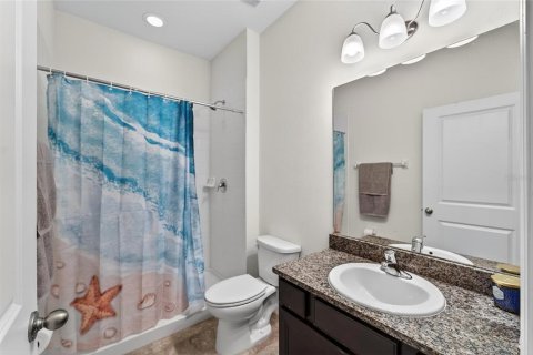 House in Apollo Beach, Florida 4 bedrooms, 205.22 sq.m. № 1903607 - photo 25