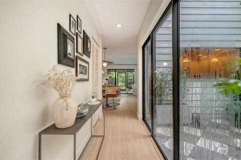 Copropriété à vendre à Sarasota, Floride: 3 chambres, 122.72 m2 № 2389197 - photo 15