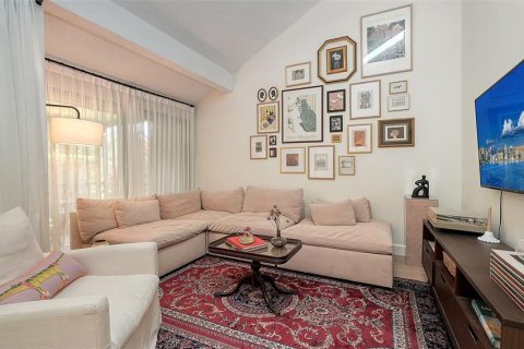 Copropriété à vendre à Sarasota, Floride: 3 chambres, 122.72 m2 № 2389197 - photo 5