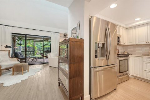 Copropriété à vendre à Sarasota, Floride: 3 chambres, 122.72 m2 № 2389197 - photo 9