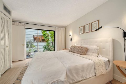 Copropriété à vendre à Sarasota, Floride: 3 chambres, 122.72 m2 № 2389197 - photo 26