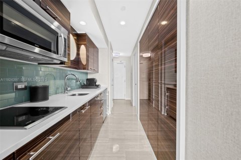 Condo in Fort Lauderdale, Florida  № 2265168 - photo 3