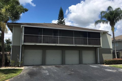 Condominio en alquiler en Orlando, Florida, 2 dormitorios, 98.57 m2 № 2236709 - foto 3