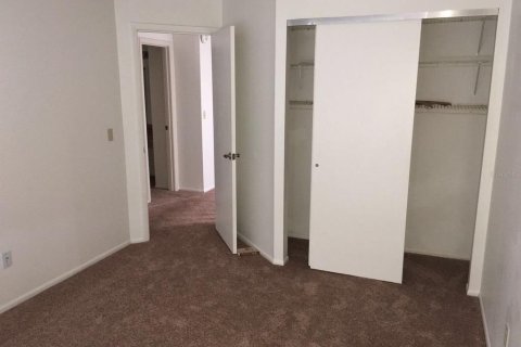 Condominio en alquiler en Orlando, Florida, 2 dormitorios, 98.57 m2 № 2236709 - foto 13