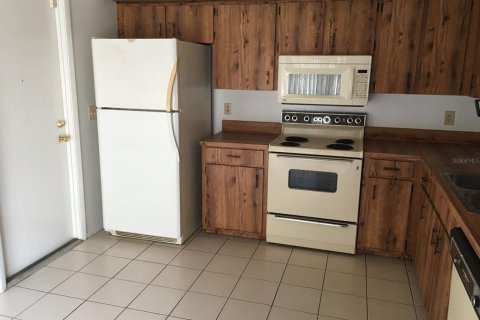 Condominio en alquiler en Orlando, Florida, 2 dormitorios, 98.57 m2 № 2236709 - foto 5