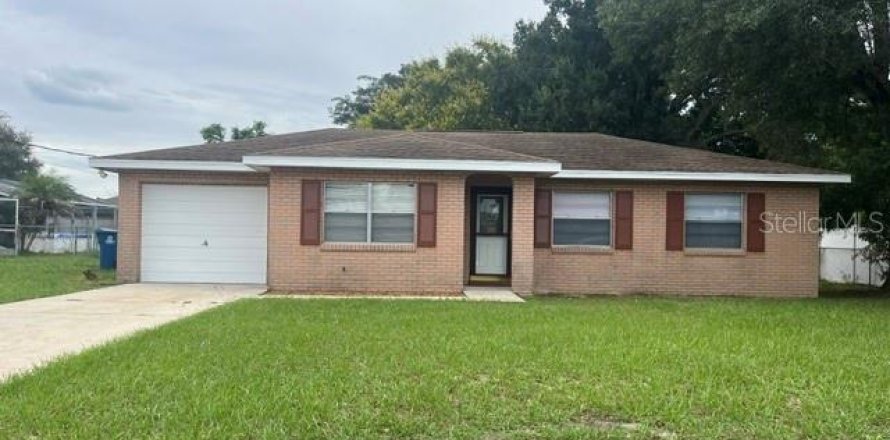 House in Lake Wales, Florida 3 bedrooms, 99.03 sq.m. № 2397091