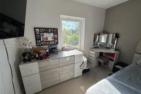 Снять в аренду виллу или дом в Майами, Флорида 2 спальни, 108.42м2, № 1947635 - фото 7