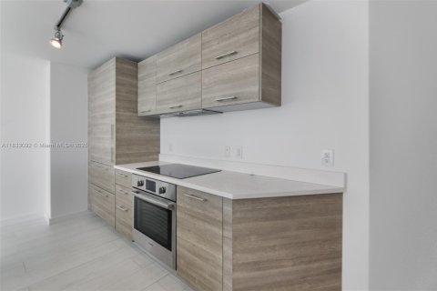 Copropriété à vendre à Miami, Floride: 4 chambres, 173.91 m2 № 1814328 - photo 4