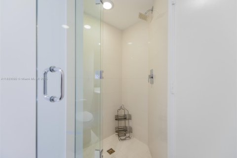 Copropriété à vendre à Miami, Floride: 4 chambres, 173.91 m2 № 1814328 - photo 30