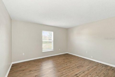 House in Land O' Lakes, Florida 4 bedrooms, 175.77 sq.m. № 2396301 - photo 14