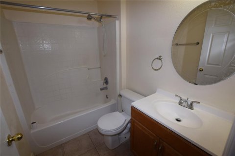 Casa en alquiler en Kissimmee, Florida, 4 dormitorios, 152.36 m2 № 1808548 - foto 11