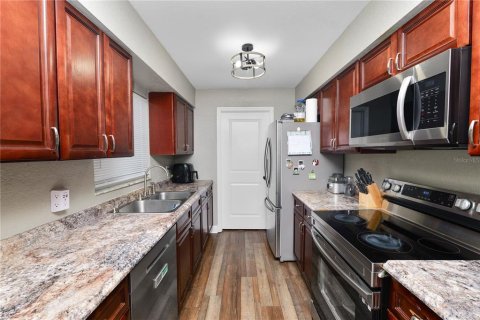 House in Bartow, Florida 3 bedrooms, 102.19 sq.m. № 2120198 - photo 9