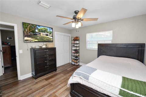 House in Bartow, Florida 3 bedrooms, 102.19 sq.m. № 2120198 - photo 14