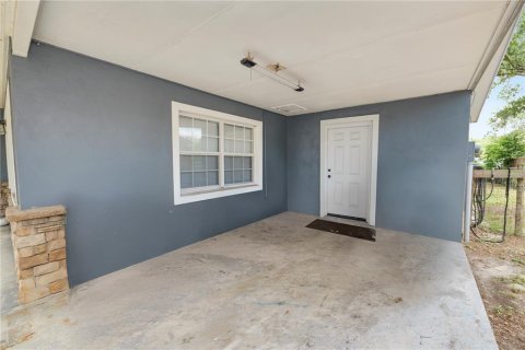 House in Bartow, Florida 3 bedrooms, 102.19 sq.m. № 2120198 - photo 29