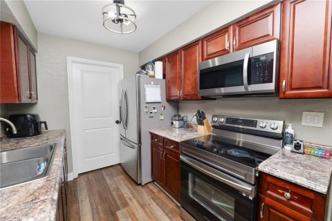 House in Bartow, Florida 3 bedrooms, 102.19 sq.m. № 2120198 - photo 10