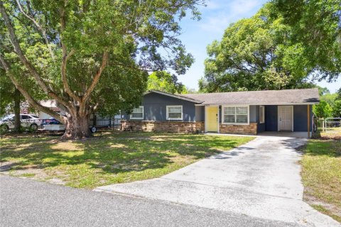 House in Bartow, Florida 3 bedrooms, 102.19 sq.m. № 2120198 - photo 2