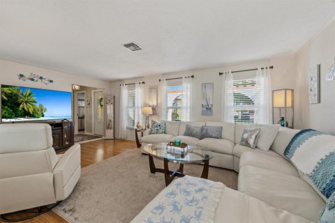 Villa ou maison à vendre à Stuart, Floride: 3 chambres, 164.44 m2 № 2249302 - photo 8