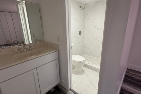 Copropriété à louer à Miami, Floride: 2 chambres, 74.32 m2 № 1984298 - photo 5
