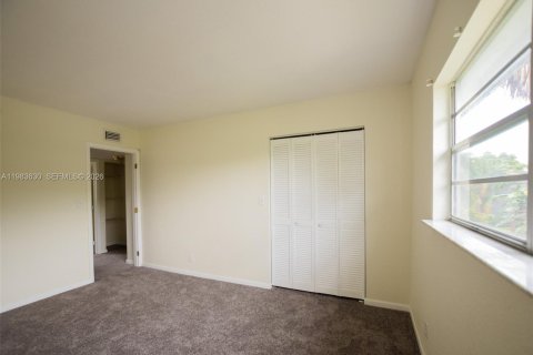 Снять в аренду таунхаус в Плантация, Флорида 2 спальни, 87.14м2, № 2047215 - фото 20