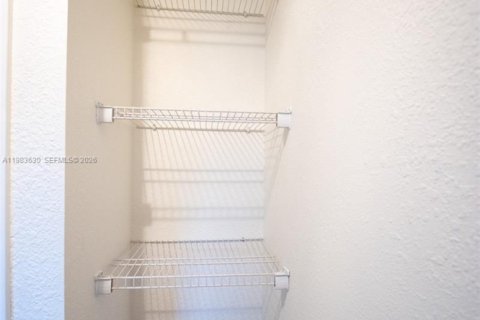 Снять в аренду таунхаус в Плантация, Флорида 2 спальни, 87.14м2, № 2047215 - фото 23